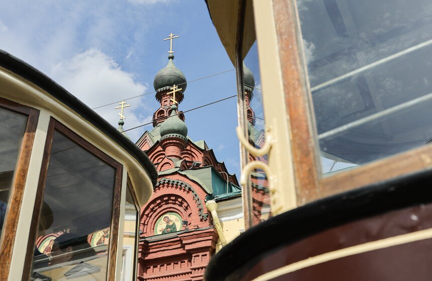 В Москве прошел парад в честь 127-летия столичного трамвая 40 фото