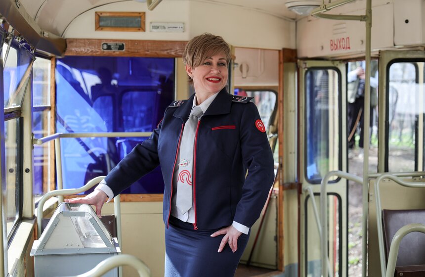 В Москве прошел парад в честь 127-летия столичного трамвая 13 фото