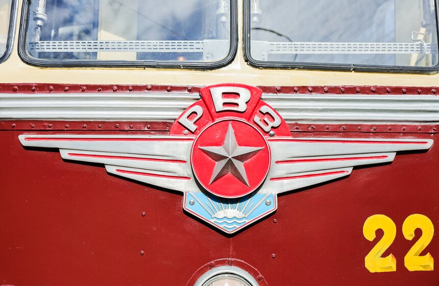 В Москве прошел парад в честь 127-летия столичного трамвая 14 фото