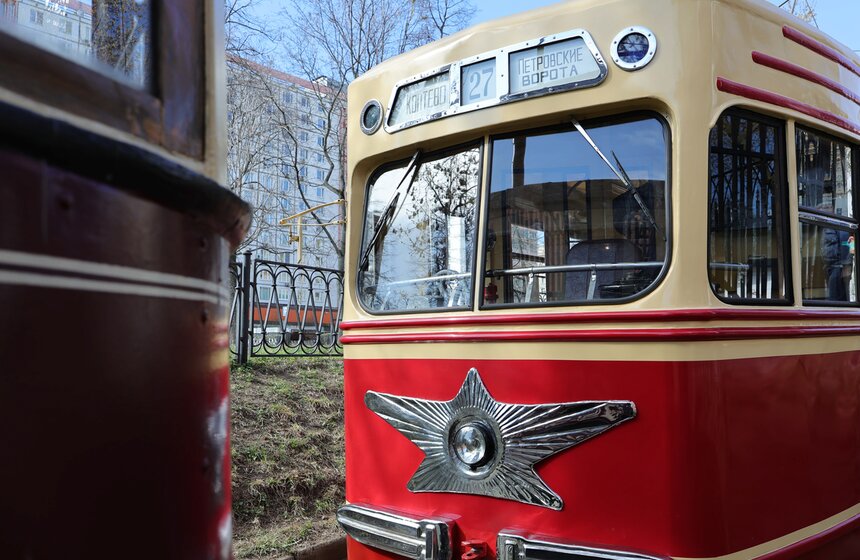 В Москве прошел парад в честь 127-летия столичного трамвая 7 фото