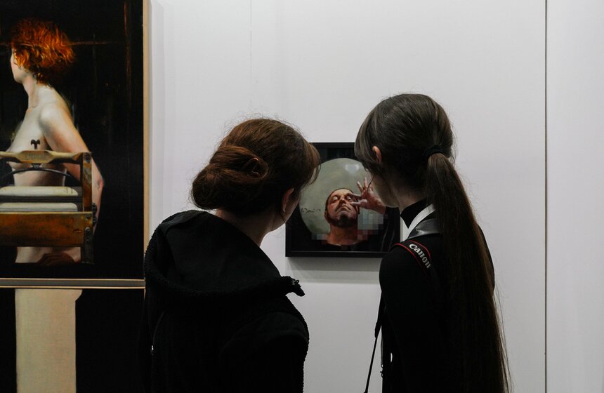 В Москве открылась 7-я ярмарка современного искусства "Арт Россия" 18 фото