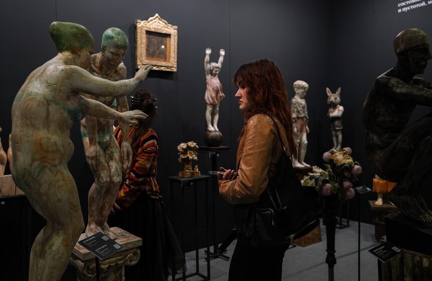 В Москве открылась 7-я ярмарка современного искусства "Арт Россия" 21 фото