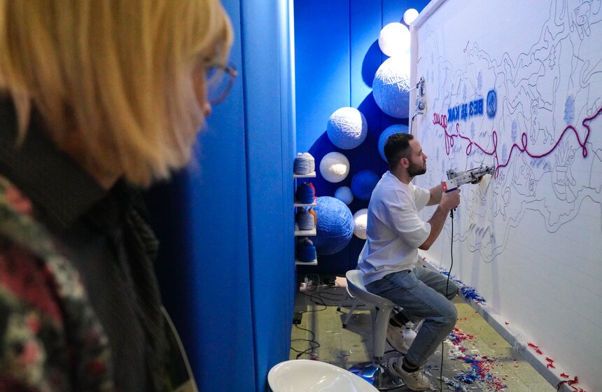 В Москве открылась 7-я ярмарка современного искусства "Арт Россия" 28 фото