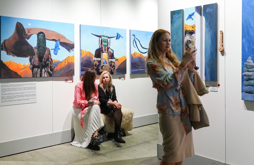 В Москве открылась 7-я ярмарка современного искусства "Арт Россия" 39 фото