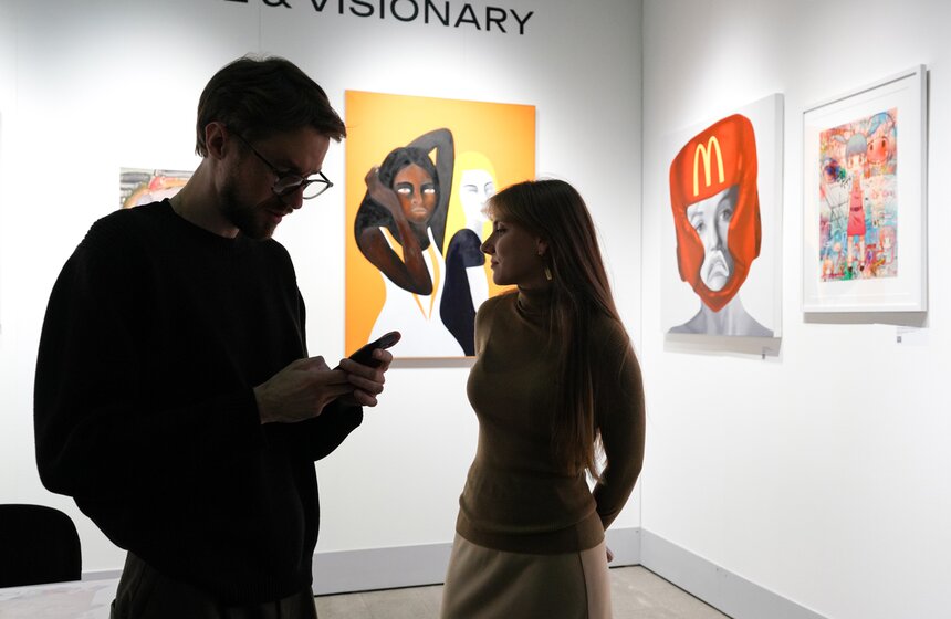 В Москве открылась 7-я ярмарка современного искусства "Арт Россия" 4 фото