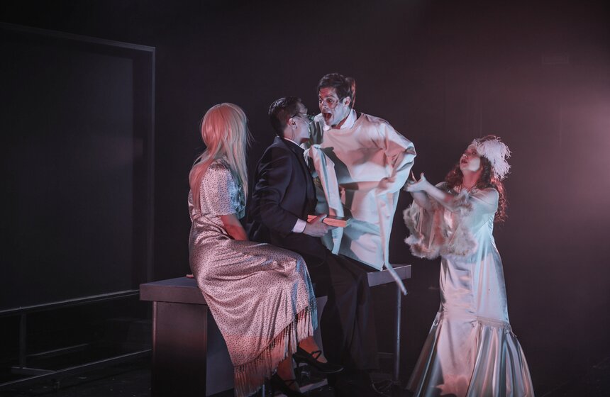 В Театре Гоголя прошла премьера спектакля "Морфий" по Булгакову 19 фото