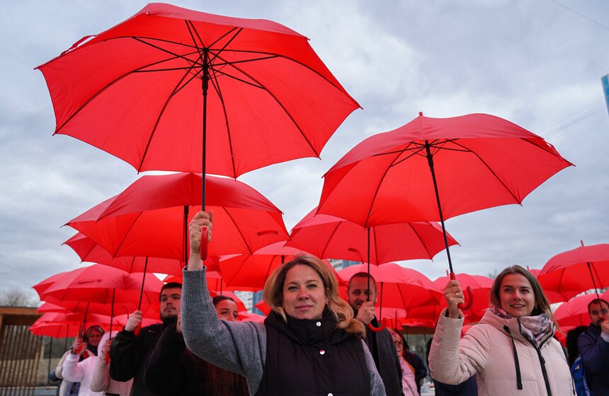 В Москве прошел флешмоб в честь 65-летия полета Гагарина в космос 12 фото
