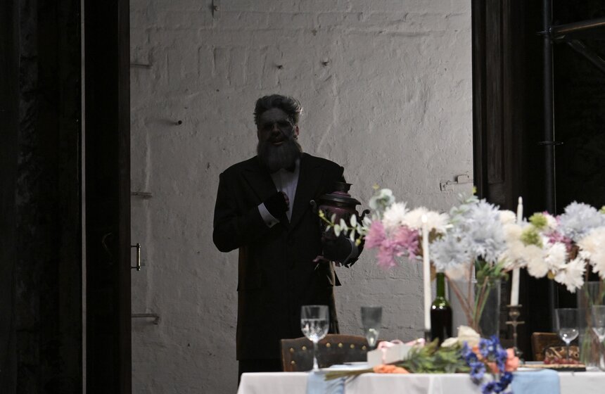 Предпремьерный показ спектакля "Три сестры" прошел в Театре на Таганке 3 фото