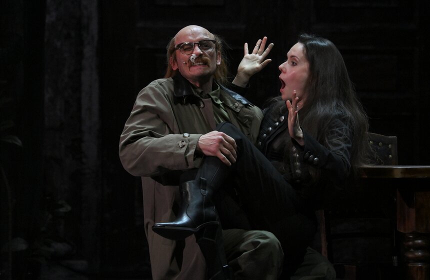 Предпремьерный показ спектакля "Три сестры" прошел в Театре на Таганке 21 фото