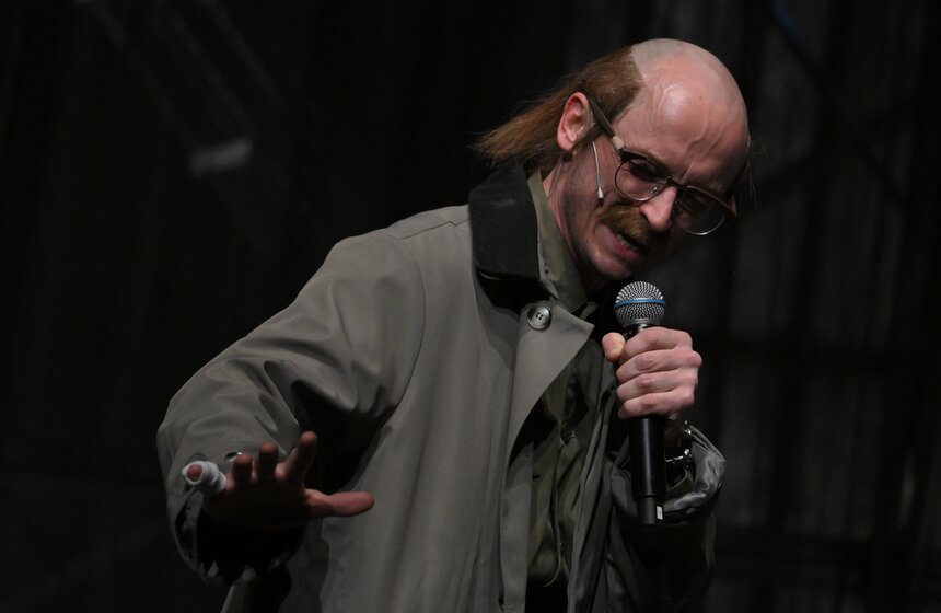 Предпремьерный показ спектакля "Три сестры" прошел в Театре на Таганке 10 фото