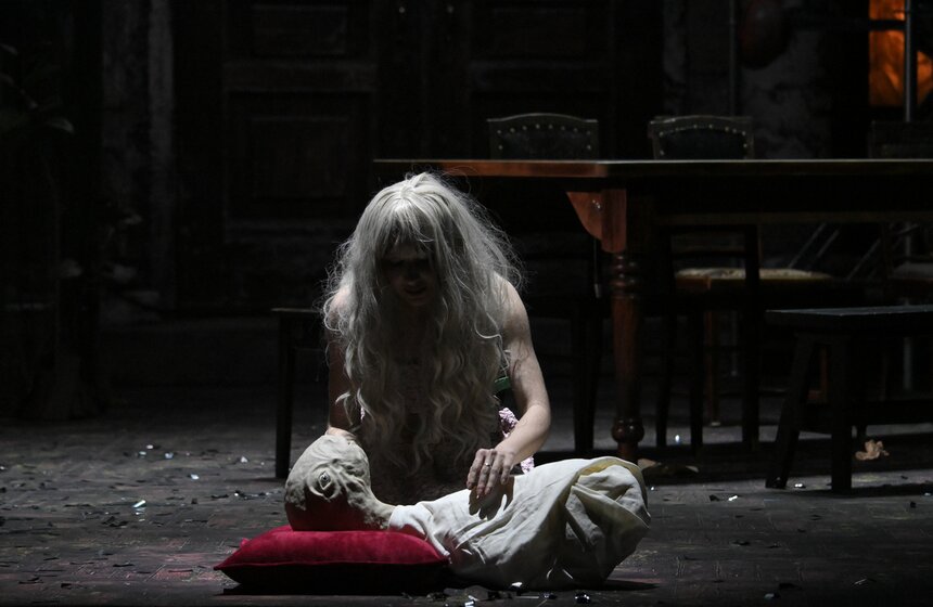 Предпремьерный показ спектакля "Три сестры" прошел в Театре на Таганке 20 фото