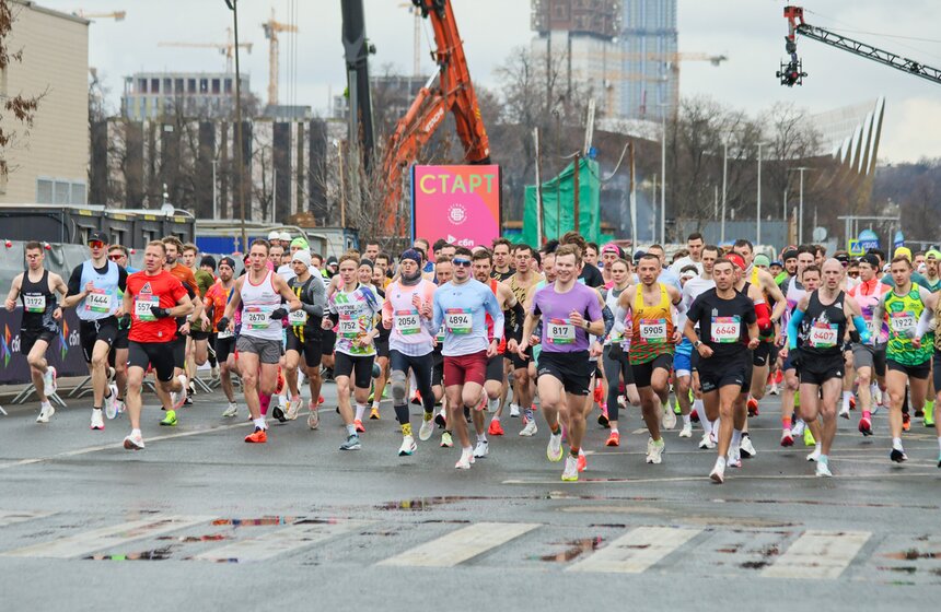 Забег "Апрель" состоялся в "Лужниках" 9 фото