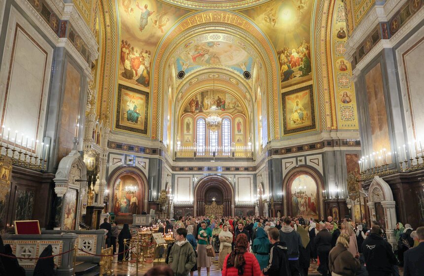 Всенощное бдение состоялось в кафедральном соборном храме Христа Спасителя 30 фото