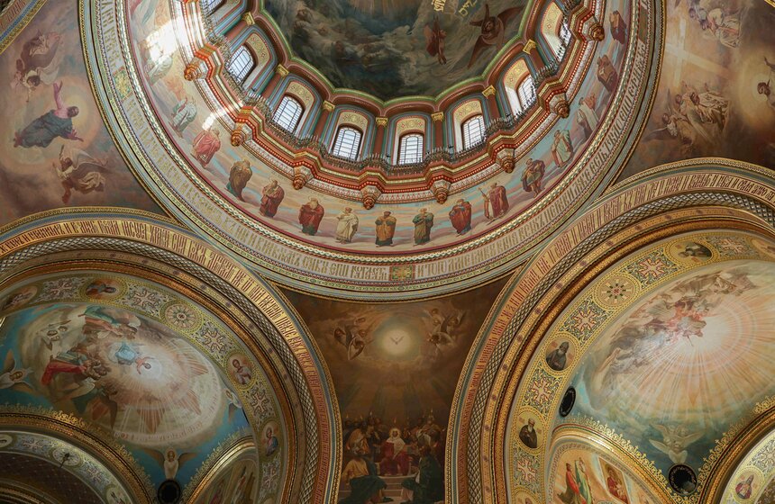 Всенощное бдение состоялось в кафедральном соборном храме Христа Спасителя 3 фото