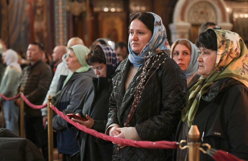 Всенощное бдение состоялось в кафедральном соборном храме Христа Спасителя 5 фото