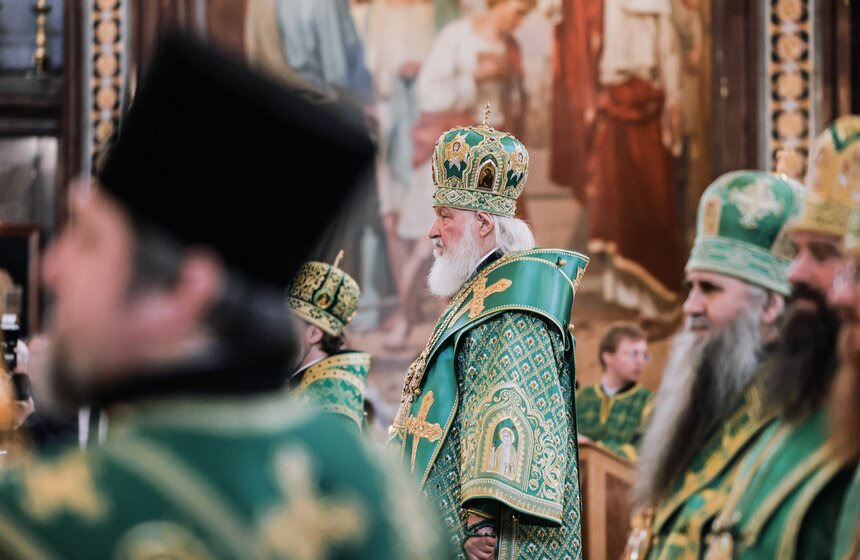 Всенощное бдение состоялось в кафедральном соборном храме Христа Спасителя 19 фото