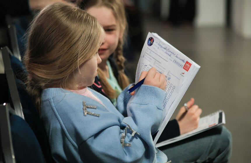 В Москве прошел ежегодный Всероссийский космический диктант 9 фото