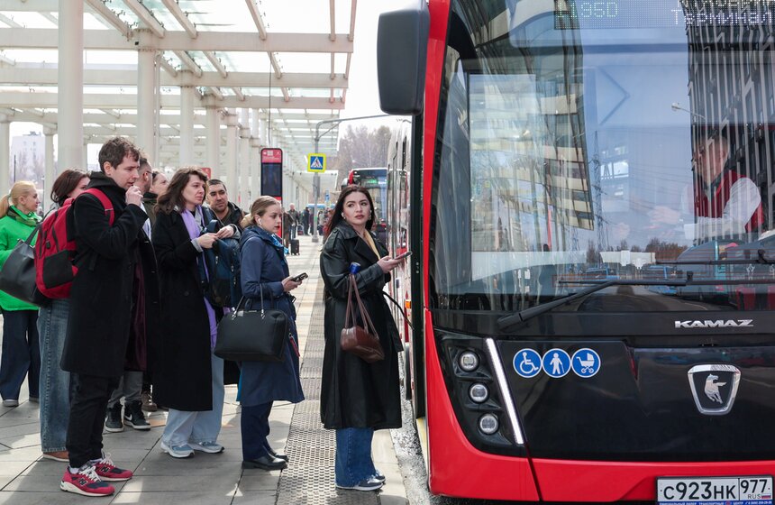 "Аэроэкспресс" запустил 4 новых усовершенствованных автобуса 16 фото