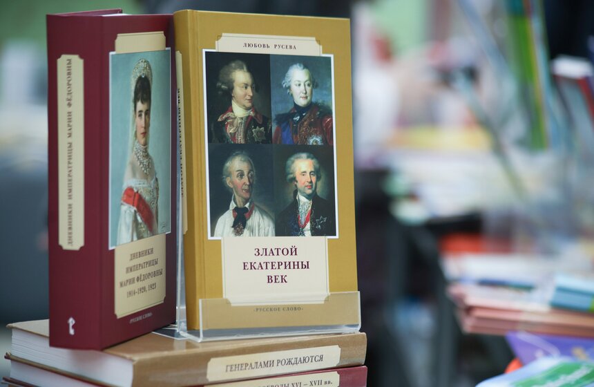 В Москве прошла ярмарка интеллектуальной литературы "non/fiction весна" 8 фото