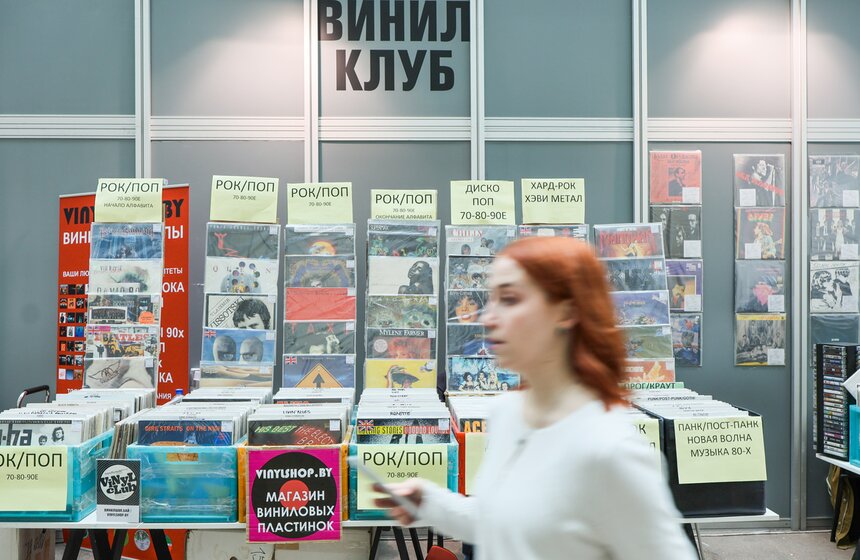 В Москве прошла ярмарка интеллектуальной литературы "non/fiction весна" 4 фото