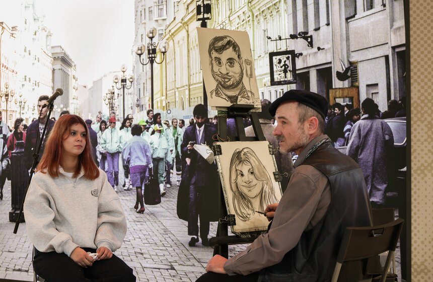 Выставка "Жириновский. Продолжение. ЛДПР" открылась в Москве 9 фото