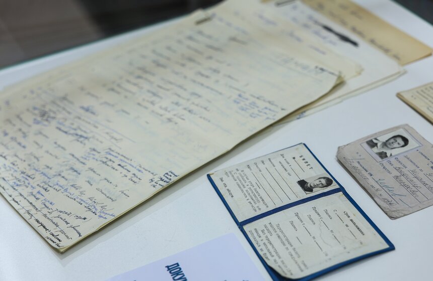 Выставка "Жириновский. Продолжение. ЛДПР" открылась в Москве 28 фото