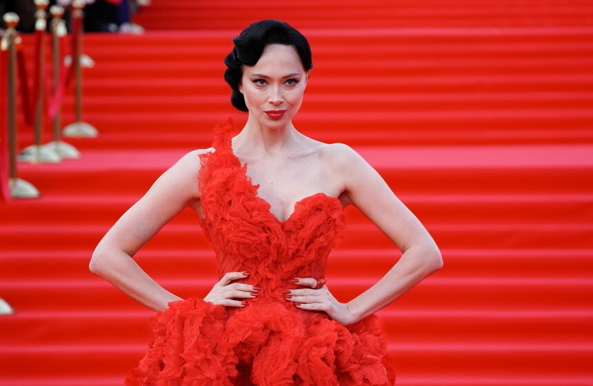 Настасья Самбурская