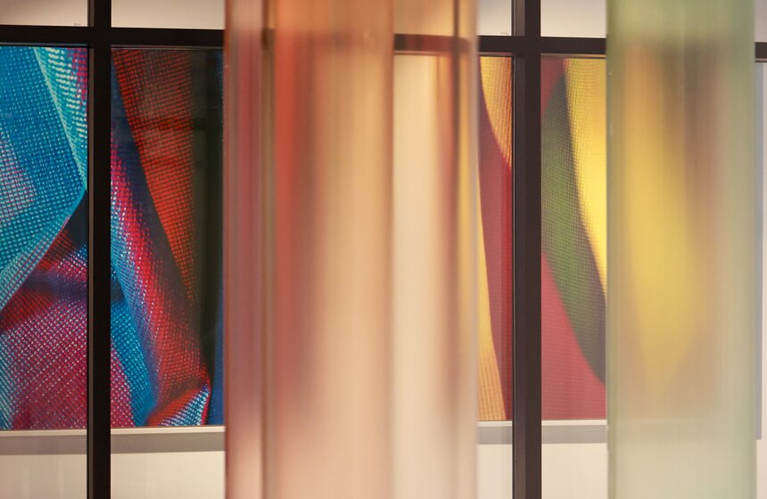 Выставка современного искусства "ВМЕСТЕ" открылась в Москве 19 фото