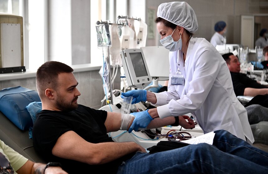 Пресс-тур к Национальному дню донора состоялся в Центре крови имени Гаврилова 24 фото