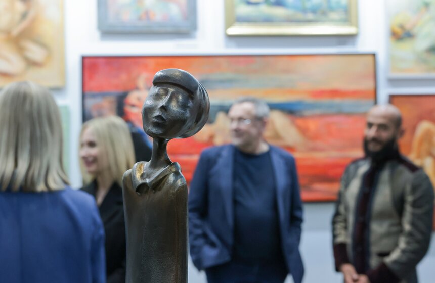 Ярмарка "АРТ МОСКВА" открылась в Гостином Дворе 21 фото