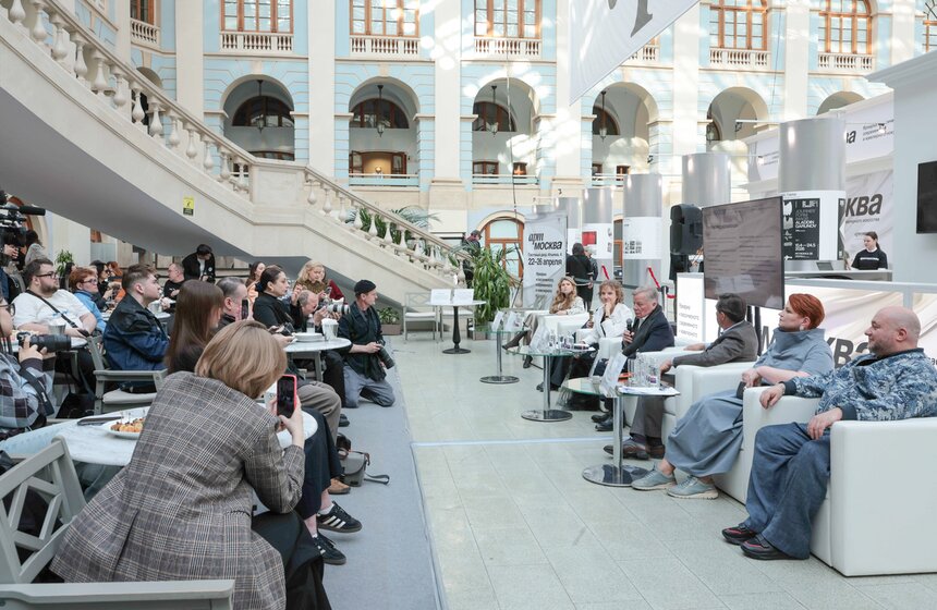 Ярмарка "АРТ МОСКВА" открылась в Гостином Дворе 2 фото