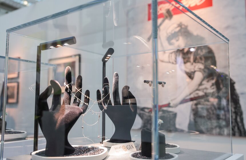 Ярмарка "АРТ МОСКВА" открылась в Гостином Дворе 9 фото