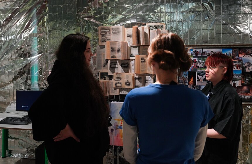 На ВДНХ открылась выставка школы "Каскад. Проект как метод" о метареальности 16 фото