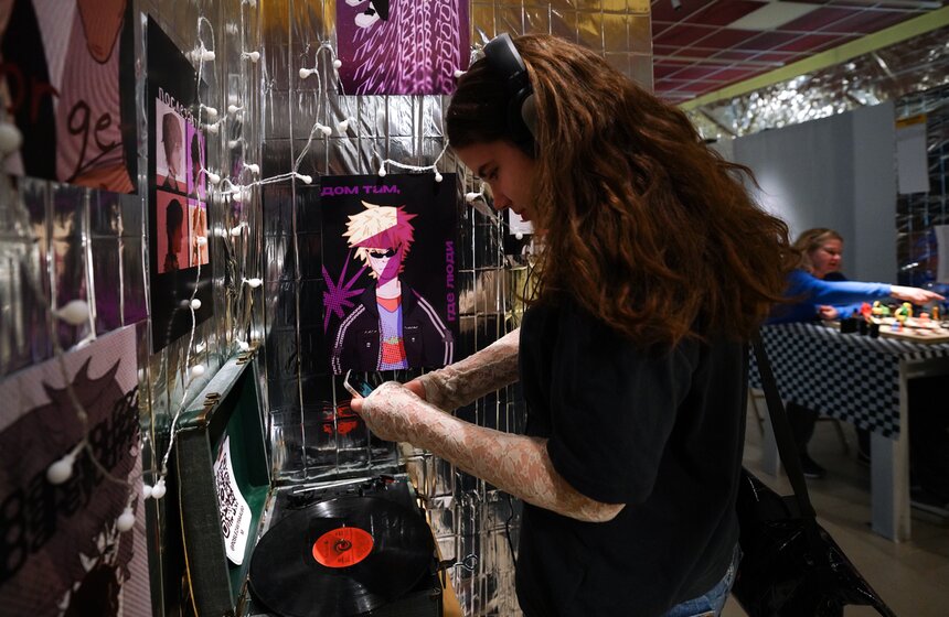 На ВДНХ открылась выставка школы "Каскад. Проект как метод" о метареальности 22 фото