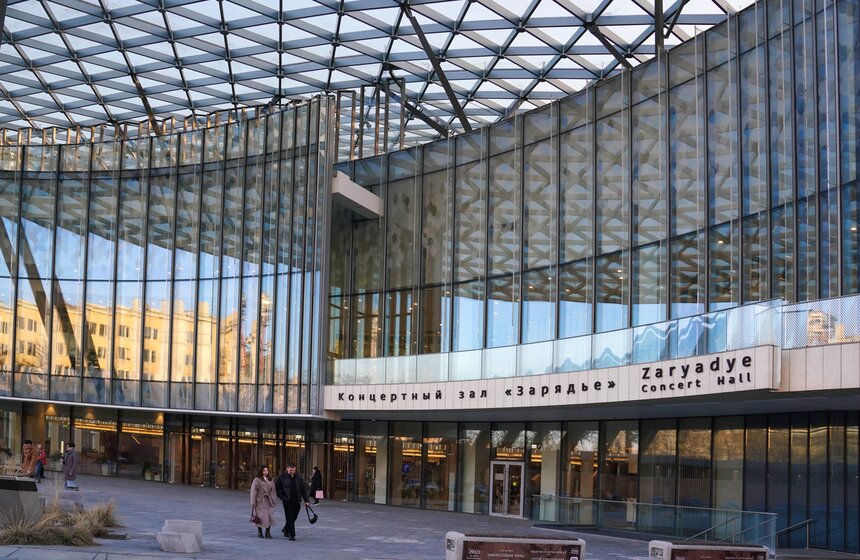 Премьера спектакля "Страшные сказки. Мистерия барокко" состоялась в зале "Зарядье" 1 фото