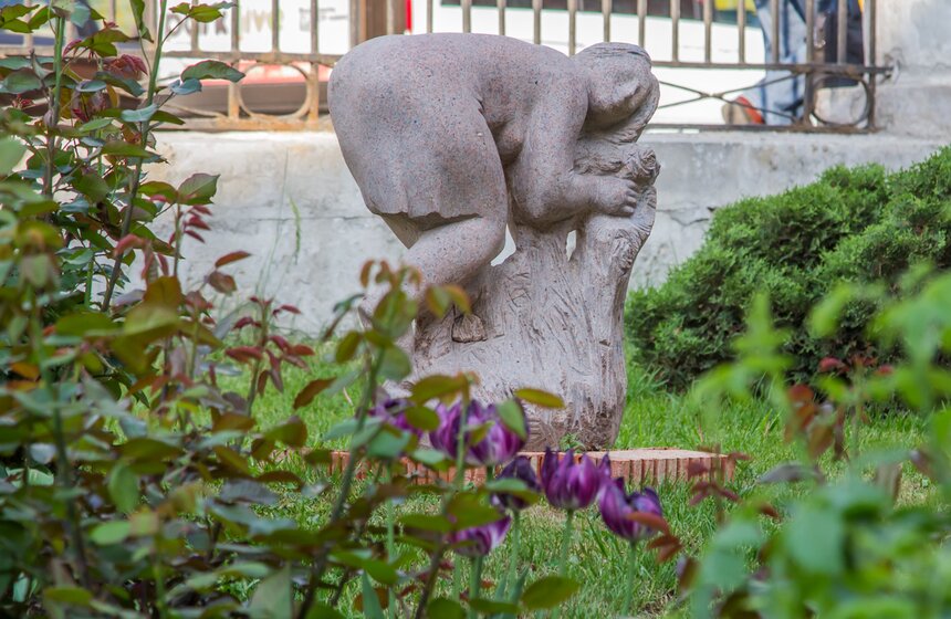 В Москве открылась выставка "Скульптура сегодня" 8 фото