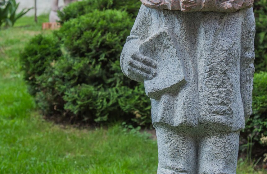 В Москве открылась выставка "Скульптура сегодня" 11 фото