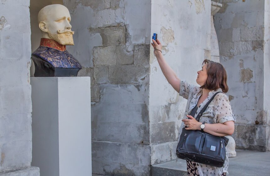 В Москве открылась выставка "Скульптура сегодня" 12 фото