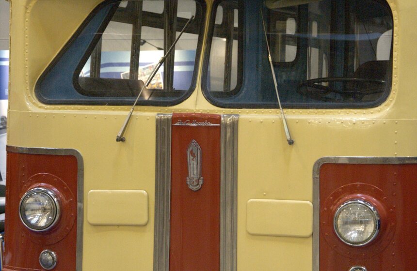 В Москве прошла выставка автомобилей "Олдтаймер-галерея" 11 фото