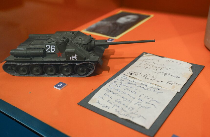 Выставка "Документальная летопись подвига" открылась в Музее Победы 31 фото
