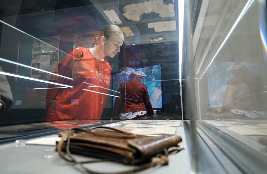 Выставка "Документальная летопись подвига" открылась в Музее Победы 32 фото