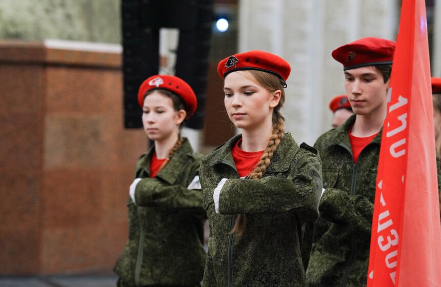 Выставка "Документальная летопись подвига" открылась в Музее Победы 24 фото