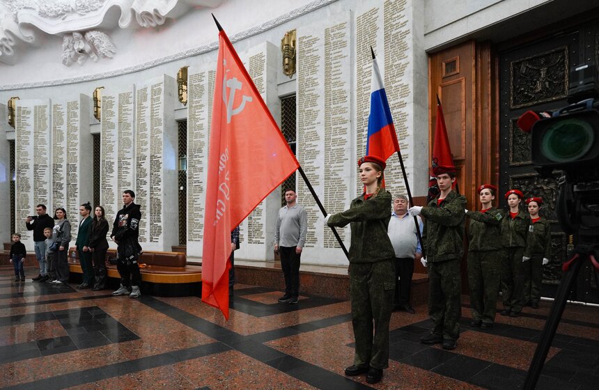 Выставка "Документальная летопись подвига" открылась в Музее Победы 1 фото