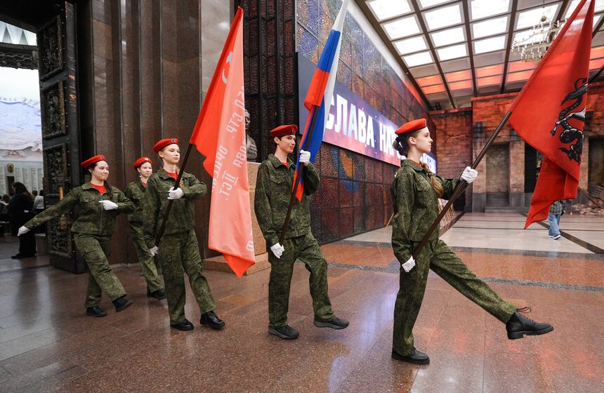 Выставка "Документальная летопись подвига" открылась в Музее Победы 25 фото