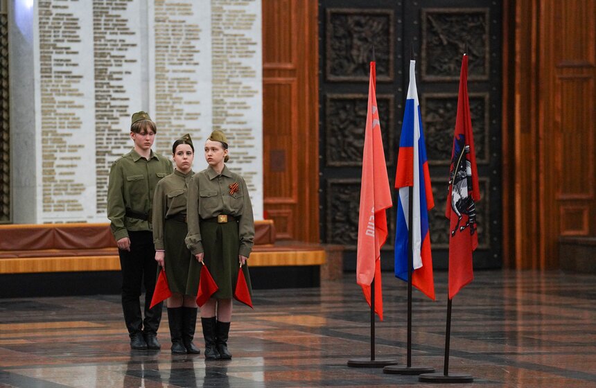 Выставка "Документальная летопись подвига" открылась в Музее Победы 15 фото
