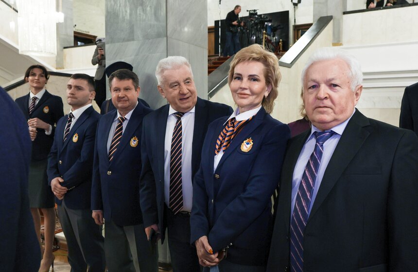 Выставка "История отечественных спортивных наград" открылась в Госдуме 5 фото