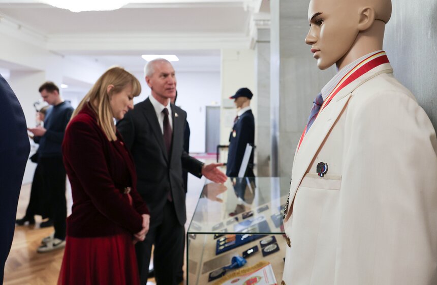 Выставка "История отечественных спортивных наград" открылась в Госдуме 14 фото