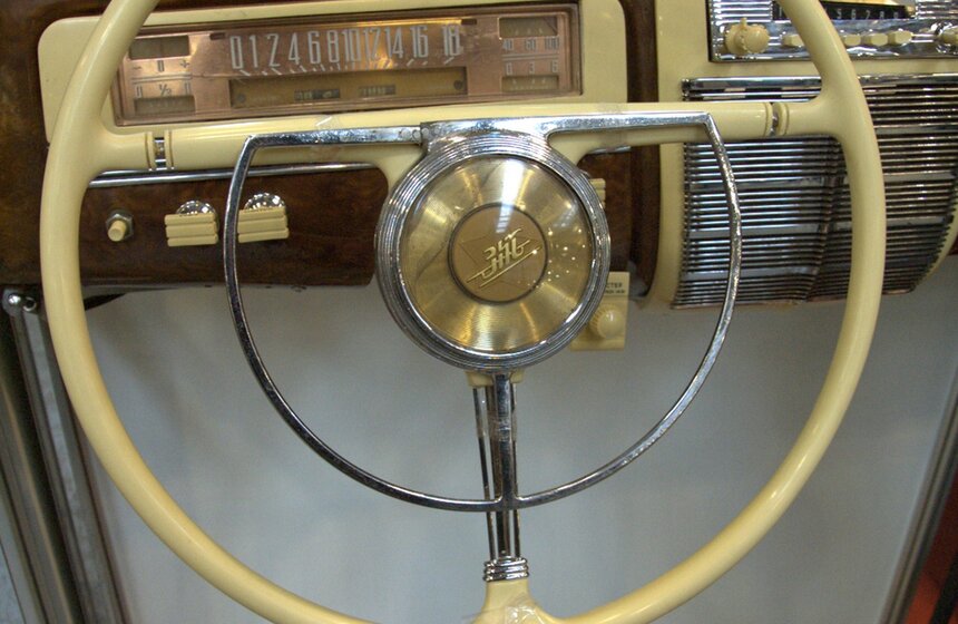 В Москве прошла выставка автомобилей "Олдтаймер-галерея" 1 фото