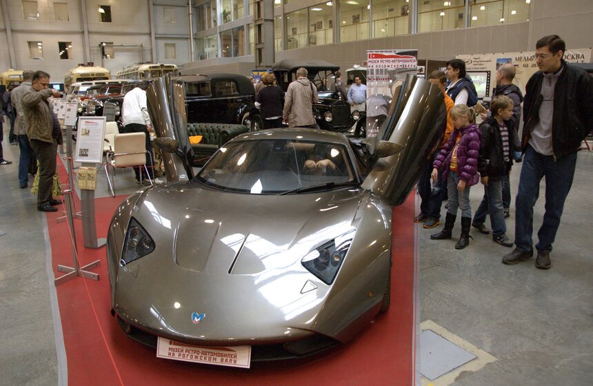 В Москве прошла выставка автомобилей "Олдтаймер-галерея" 2 фото