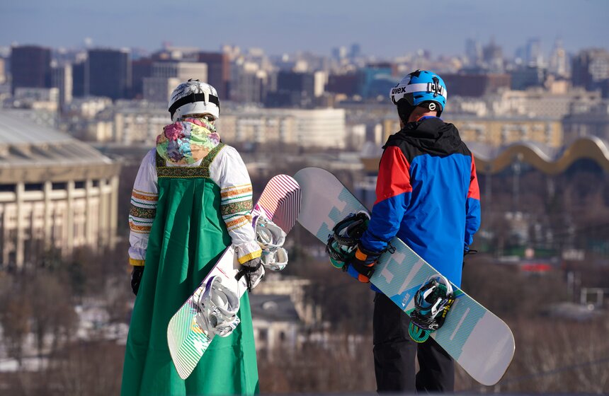 Спортивный карнавал для горнолыжников и сноубордистов состоялся на Воробьевых горах 8 фото